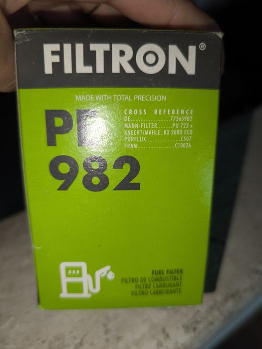 PE 982 filtr paliwa Filtron