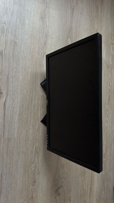 Stary Monitor dell