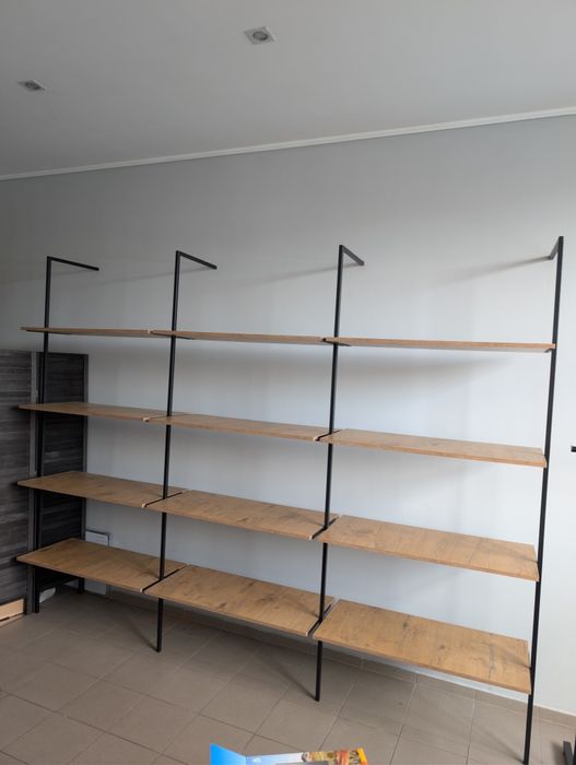 Regał Luft do wyposażenia biura,butiku...