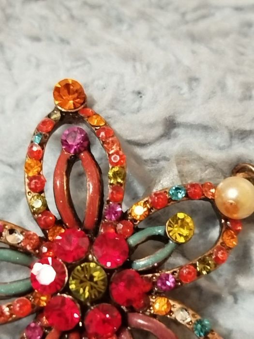 Прикраси. Набір: намисто і сережки.