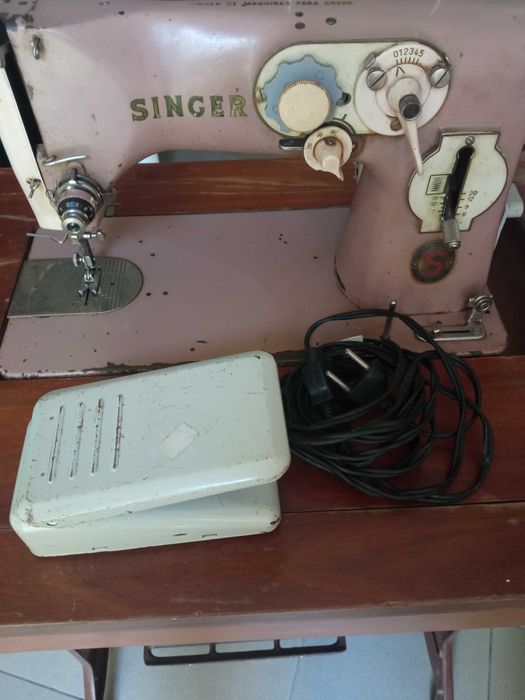 Máquina de costura Singer