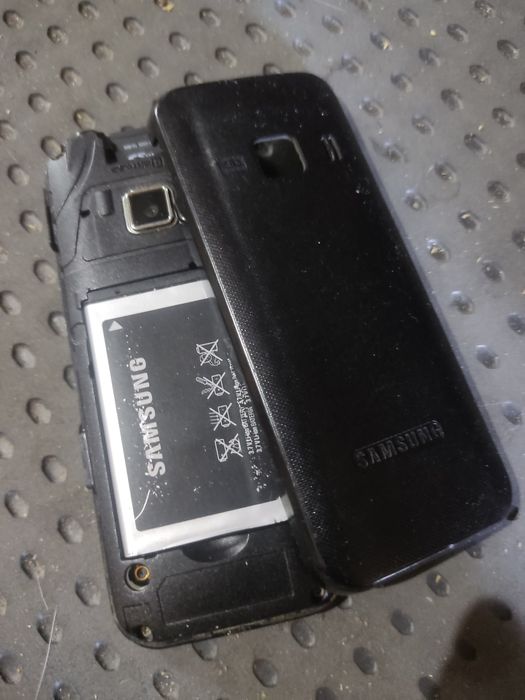 телефон Nokia кнопочний