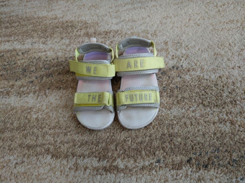 Sandały na rzepy h&m 28