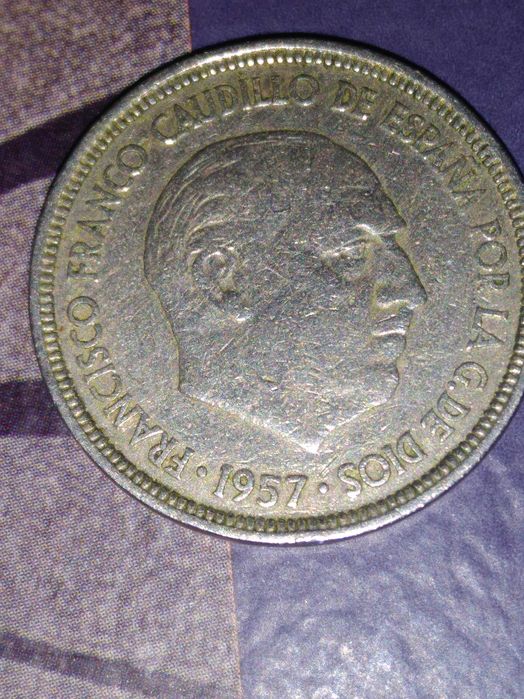 Moeda de 5 pesetas rara 1957