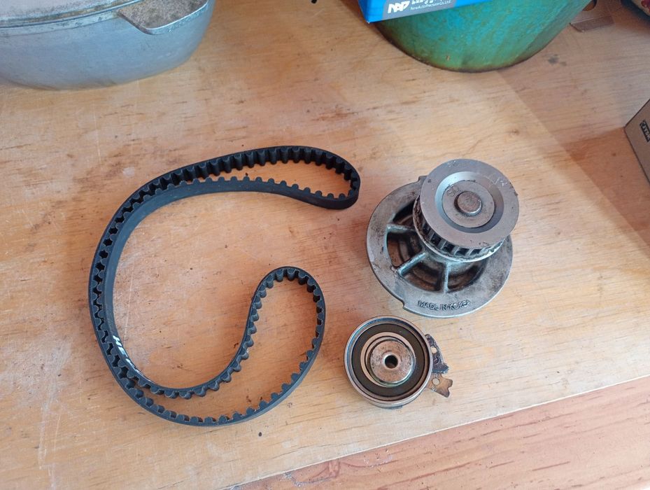 Ремінь ГРМ,помпа,натяжний ролик Авео.ланос,нексия 1.5