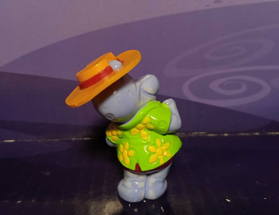 Фигурка бегемотик из старых коллекций киндер