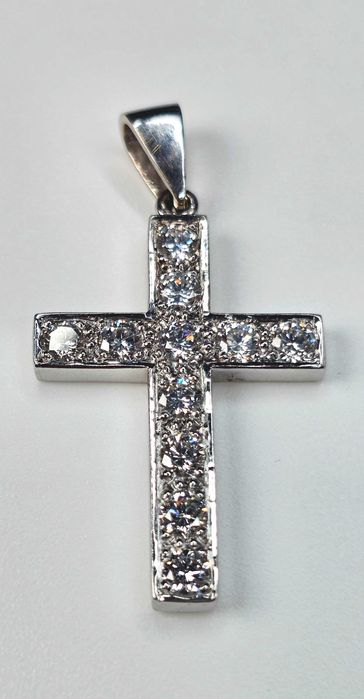 Złoty krzyżyk 18K naturalne diamenty 2,20 ct E–F VS 5,75 g