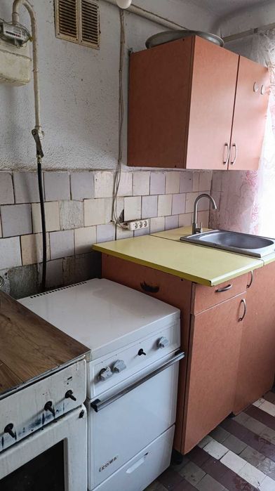 1 кімната в сімейному гуртожитку