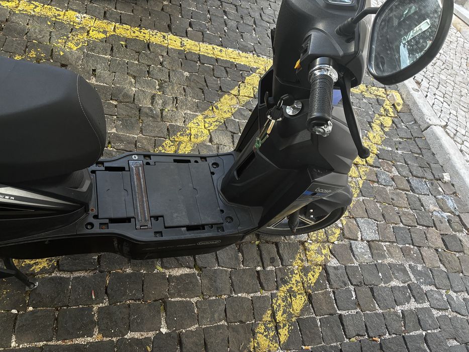 Scooter eletrica sem carta 50cc 70km de autonomia