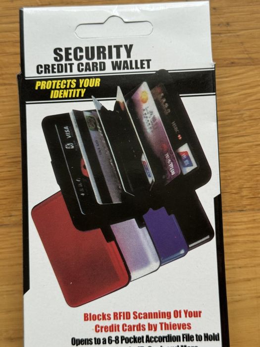 Etui na karty, dokumenty