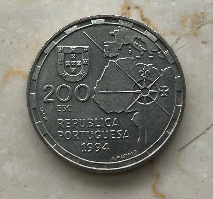 Lote de 2 Moedas 200 escudos portugueses de 1994 «Partilha do Mundo»