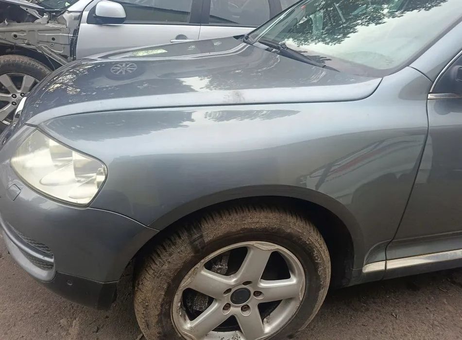 TOUAREG 7L BŁOTNIK PRZÓD LEWY PRAWY LD7Z