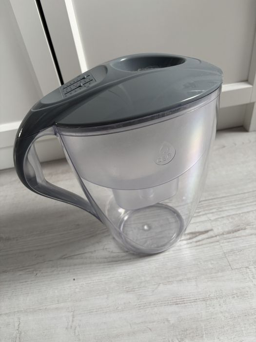 Dzbanek filtrujący DAFI omega 4l stalowy szary