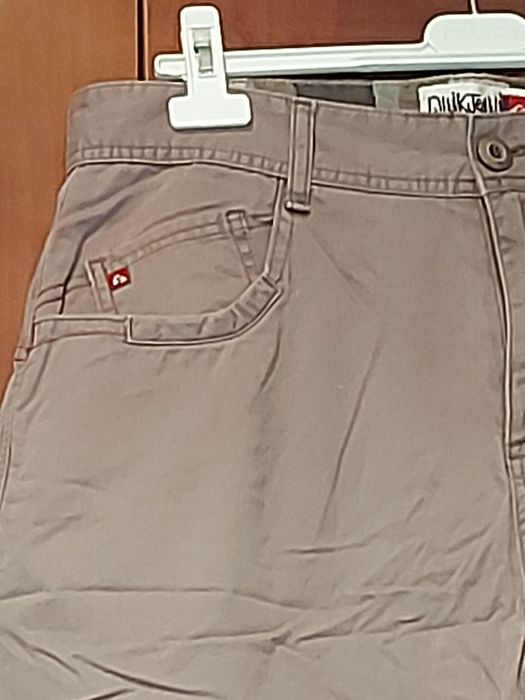 Calções da Quiksilver -Tam° L - Caqui