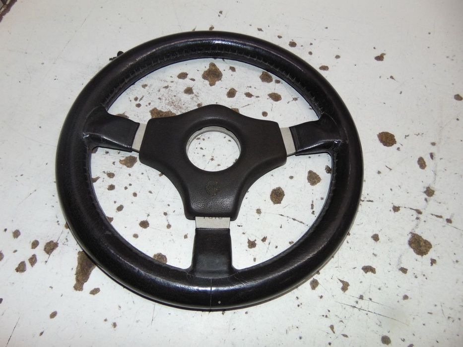 Volante desportivo raid