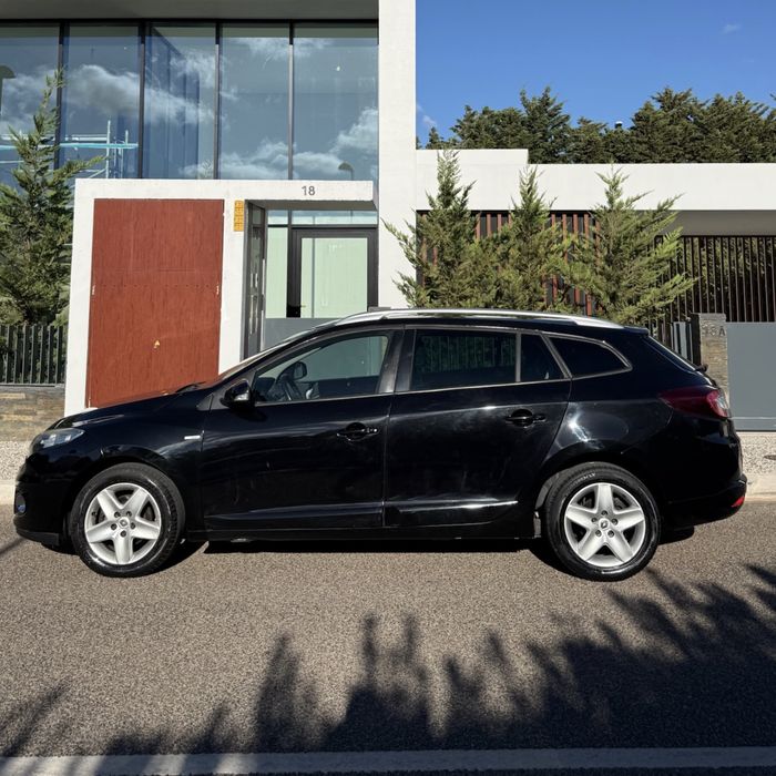 Renault Mégane Sport Tourer — fotografia 3