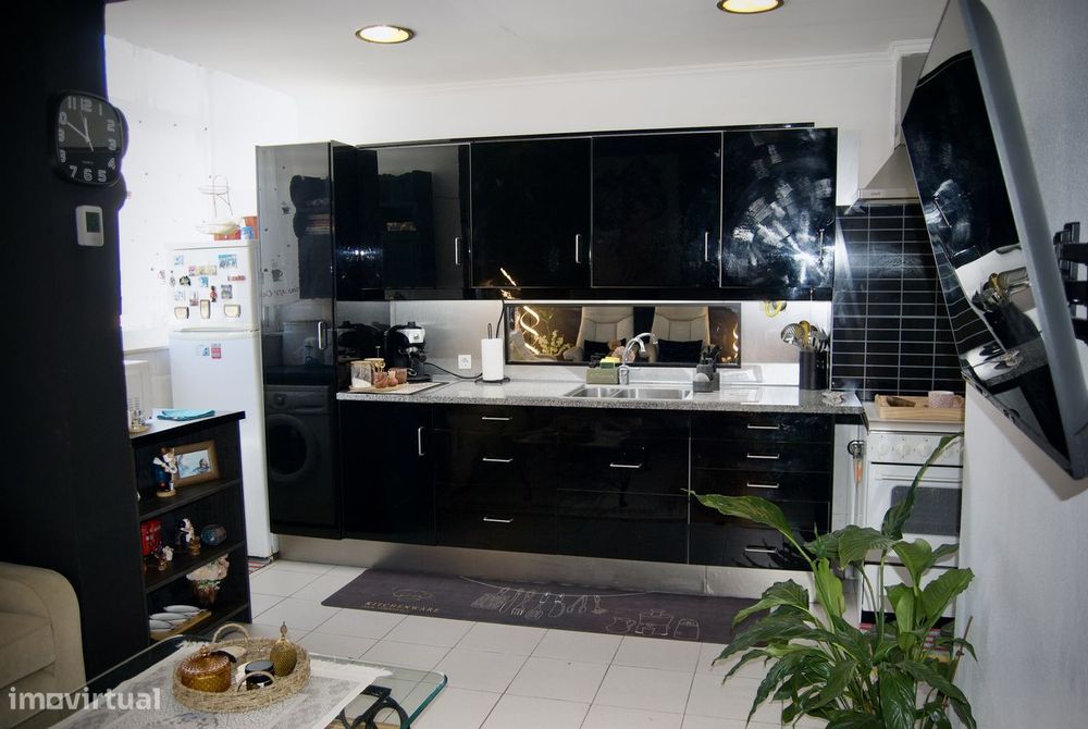 Apartamento T2, totalmente remodelado, no centro de Setúbal!