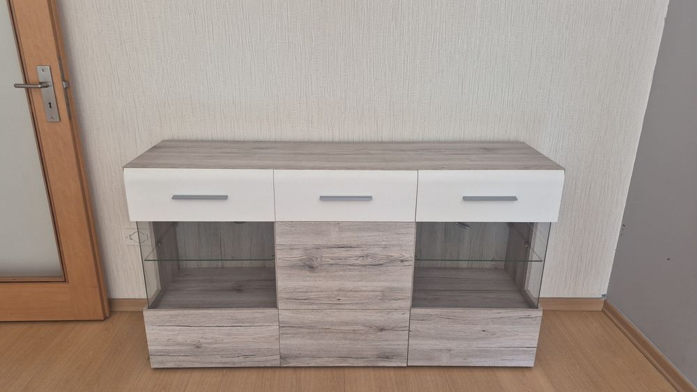 VENDO Conjunto de Móveis e Mesa de sala