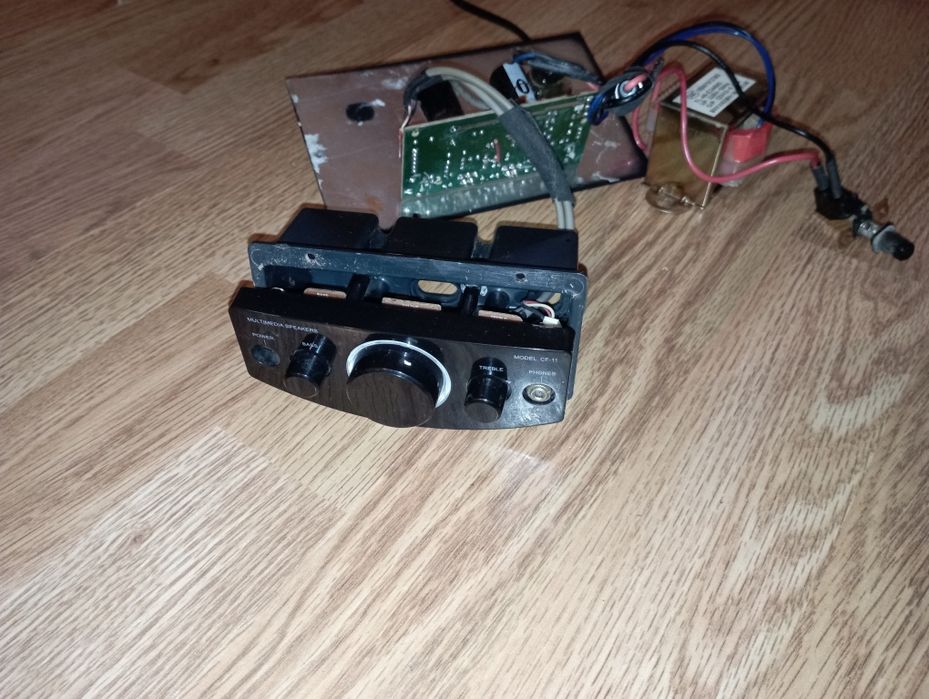 Sven CF-11 колонки усилитель