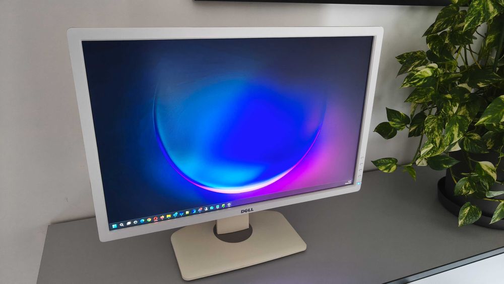 Monitor LED Dell U2412Mc 24" 1920 x 1080 px FullHD DisplayPort DVI IPS