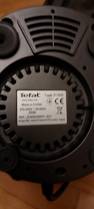 Uszkodzona wyciskarka wolnoobrotowa  Tefal ZC605 na cześci