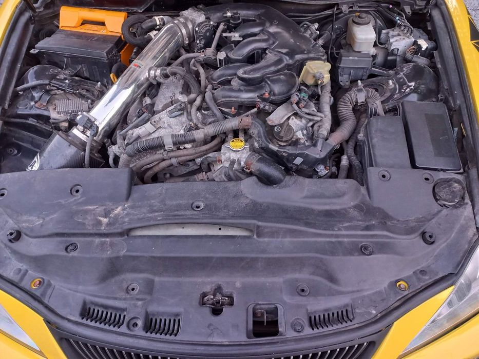 Lexus is250 4x4 avtomat