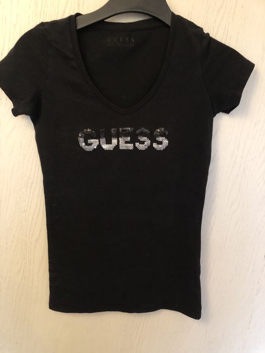 Czarna bawelniana kosxulka guess uniwersalna w bdb stanie