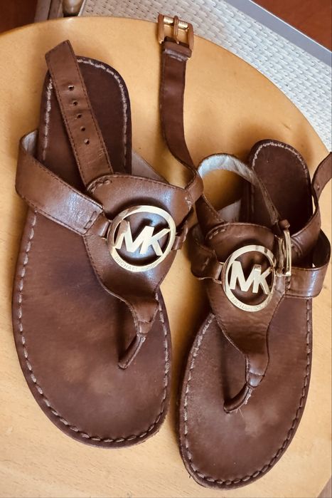 Продаю босоножки сандалии MICHAEL KORS оригинал натуральная кожа