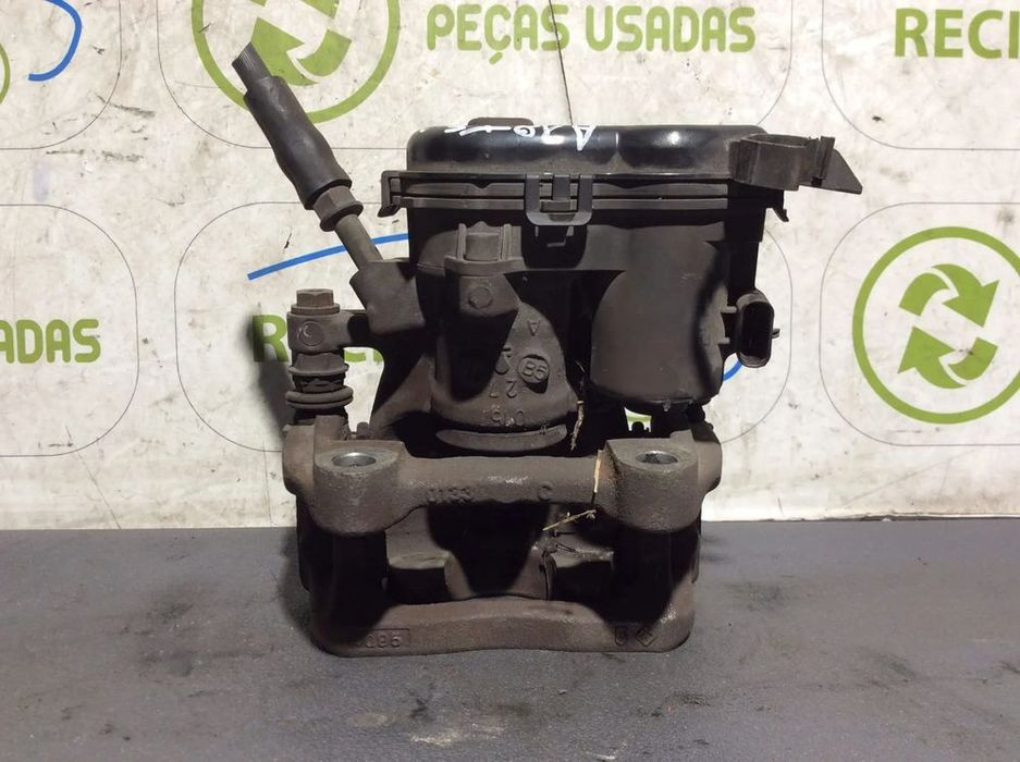 Pinça de travão trás esquerda Mercedes Class A180 2013