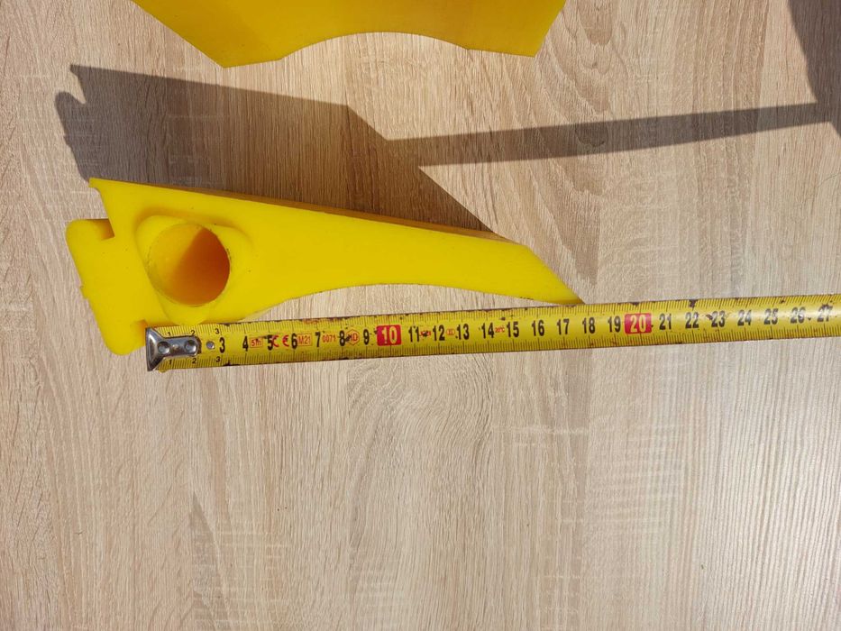 Skrobak Taśmowy Poliuretanowy Do Montażu na Szynę , Listwę