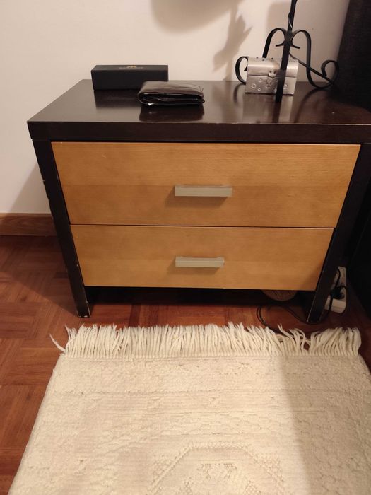Cama de casal,cómoda,mesas de cabeceira espelho