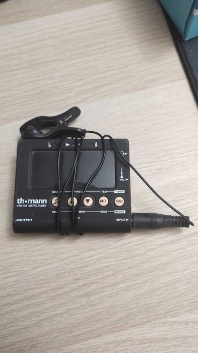 Guitarra ESP LTD Viper-10 BLK + Amplificador Marshall MG15GR