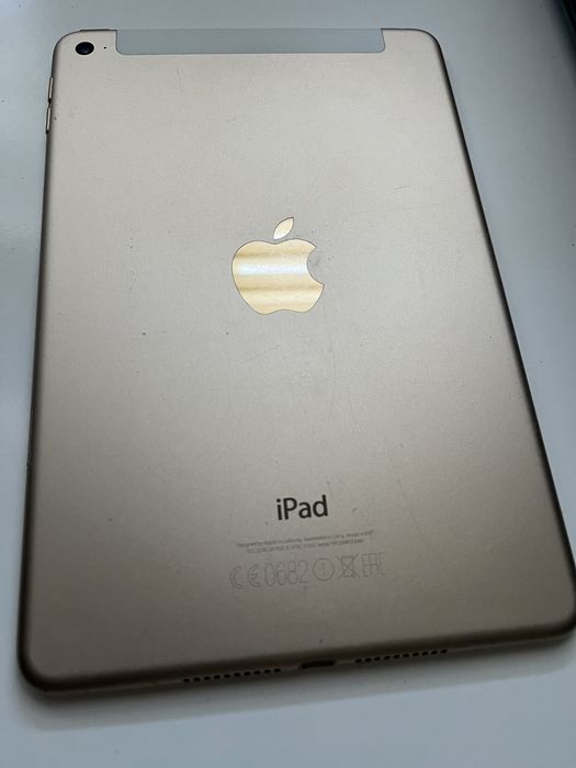iPad mini 4 LTE 16GB