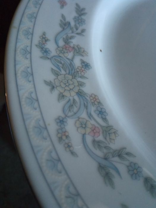 Complete Large Tableware Set437557960219699202
