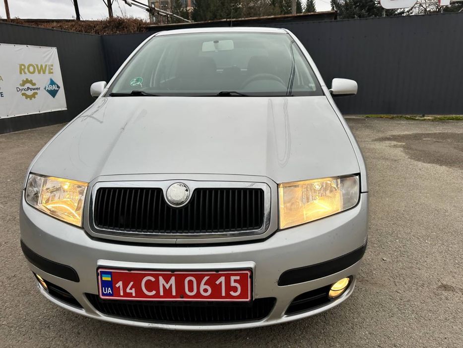 Шкода фабія 1.4 бензин СВІЖОПРИГНАНА