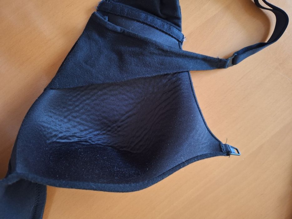 Czarny biustonosz dla karmiącej mamy  rozmiar 38DD, 85E