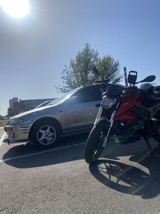 Mazda323VBA седан