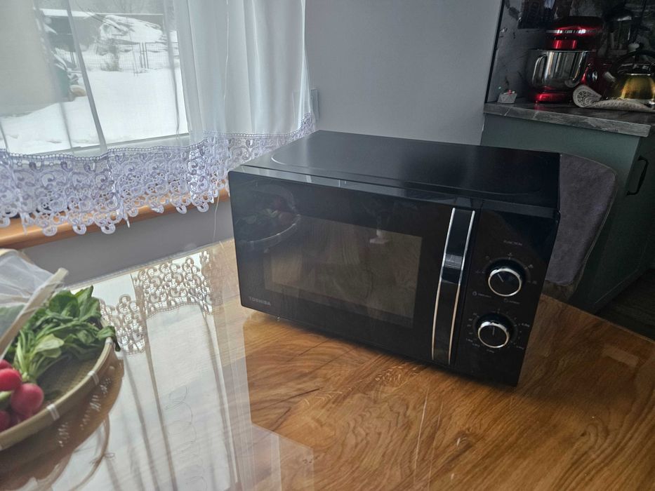 Mikrofalówka czarna