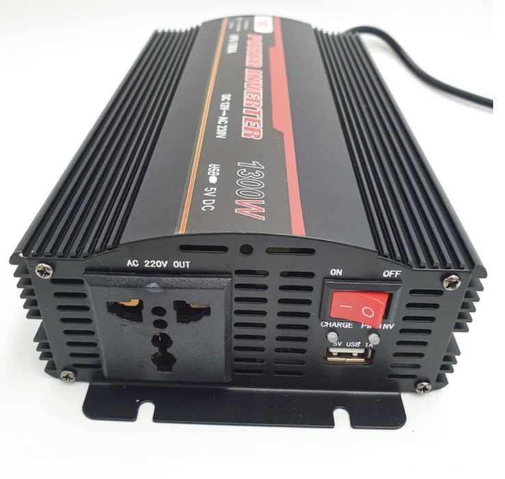 Автомобільний інвертор напруги 1300W 12V-220V