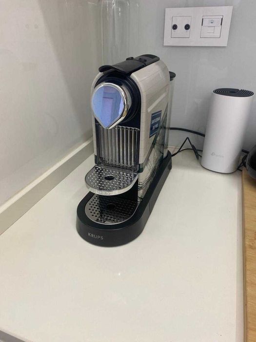 Máquina de Café NESPRESSO – Totalmente Funcional