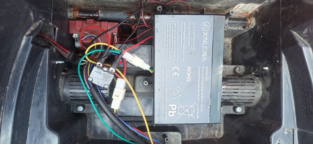 Детский электромобиль