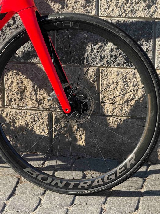 Trek Domane SLR9 Sram RED AXS carbon rower szosowy