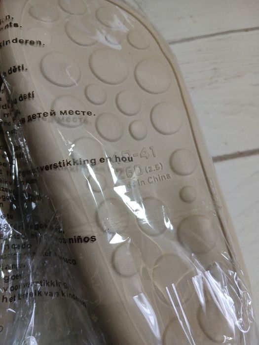 Klapki laczki damskie gumowe na grubej podeszwie lekkie r. 40/4
