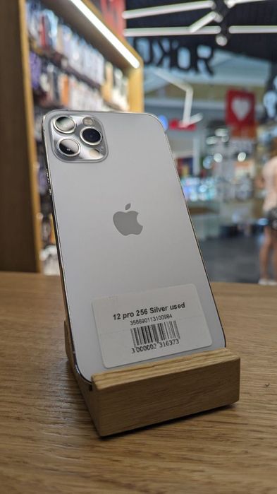 12 Pro 256 Silver Б\У ДНЕПР АППОЛО ЯБКО Кредит 0%