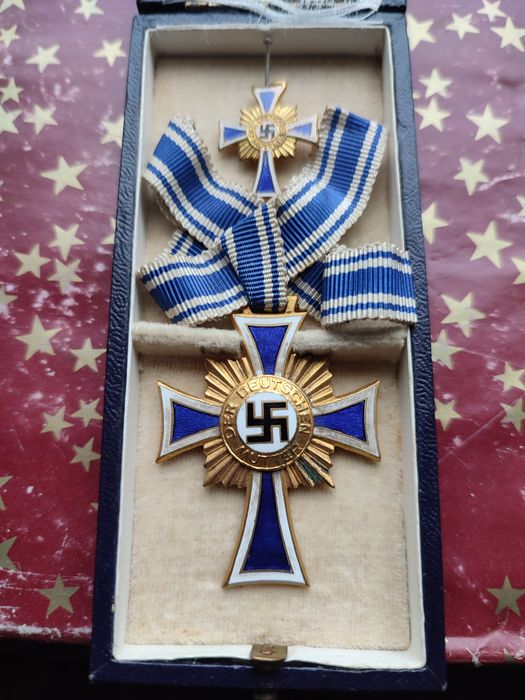 Złota matka z miniaturką 3 rzesza