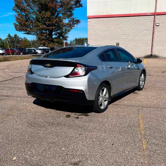 Chevrolet Volt LT      2017