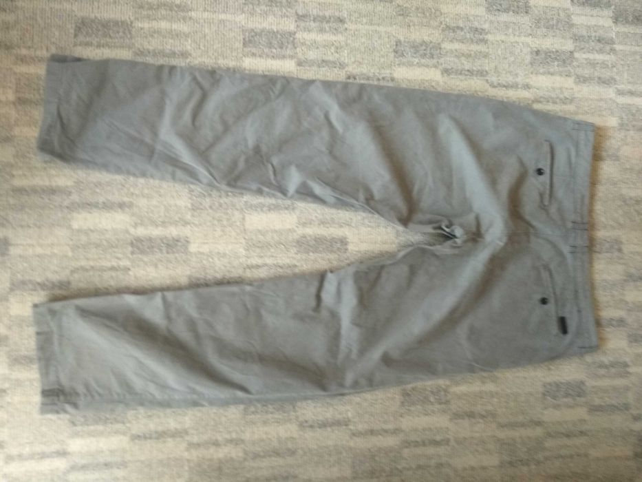 Hugo Boss Męskie spodnie Crigan L/XL Super stan