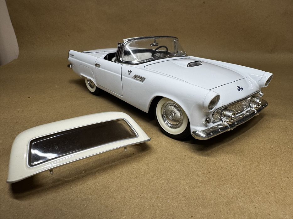 Ford Thunderbird  55t модель 1:18
