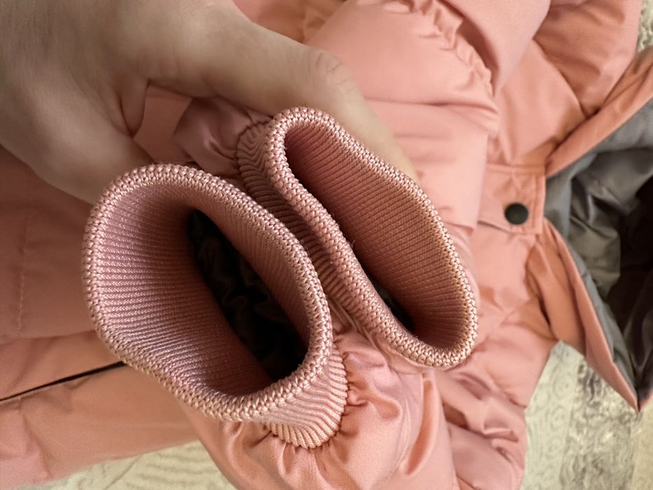 Зимова курточка на дівчинку