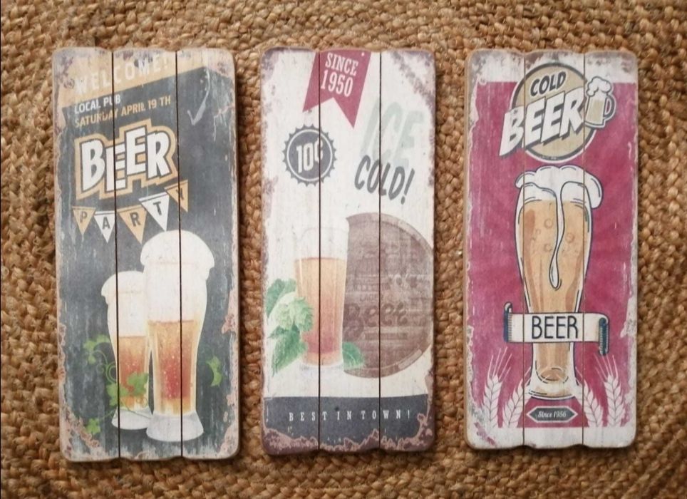 Placas decorativas em madeira